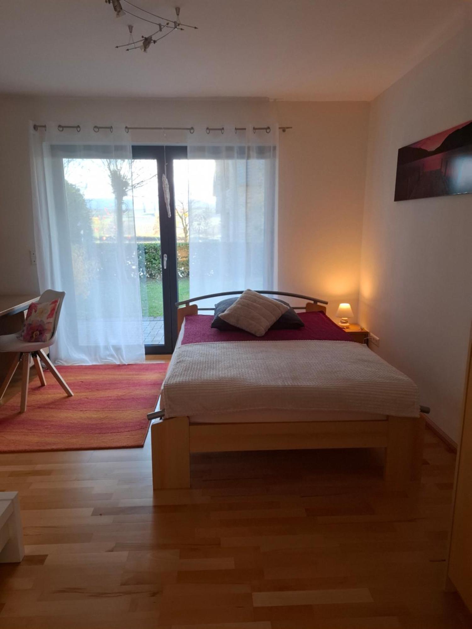 Haus Der Weinkoenigin Kristina Apartment Писпорт Екстериор снимка